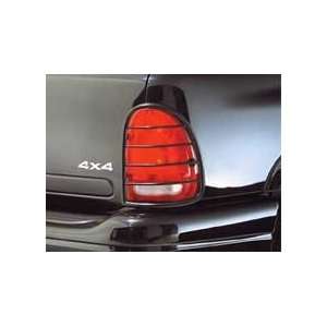  Westin 39 3045 Sportsman Taillight Guards   Black, for the 