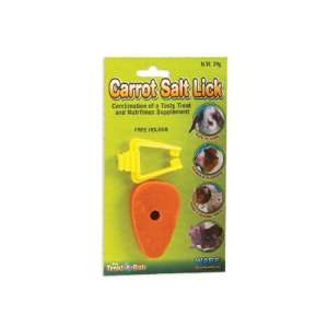  WARE Carrot Shaped Salt Wheel Lick With Holder Carrot (2L 
