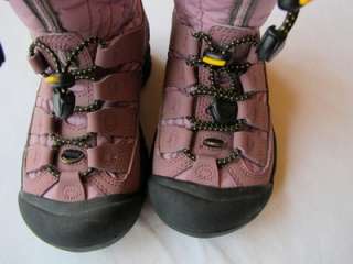 Girls Keen Winterport Snow Boots Shoes Primaloft 1 EUC  