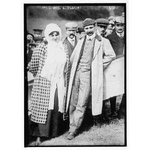  Mr.,Mrs. L. Bleriot,with crowd