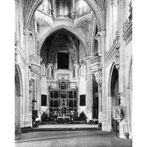   Vista interior de San Juan de los Reyes . View of altar, San Juan de