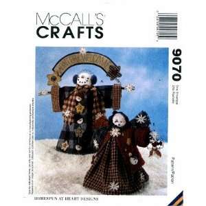  McCalls 9070 Crafts Sewing Pattern Wintery Welcome Snow 