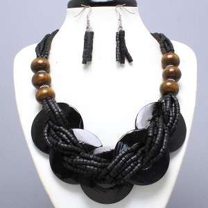 CHUNKY WOODEN BEAD & SHELL DISK STATEMENT BIB COSTUME NECKLACE 
