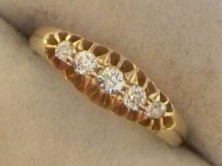 GOOD QUALITY ANTIQUE 18CT GOLD LADIES RING INSET WITH 5 OLD CUT 