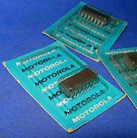 MC1443L MOTOROLA 1972 VINTAGE CERDIP LINEAR PACKAGED  