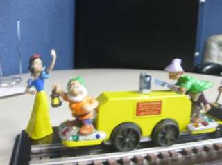 Vintage Pride Lines Snow White Seven Dwarfs Train Set  