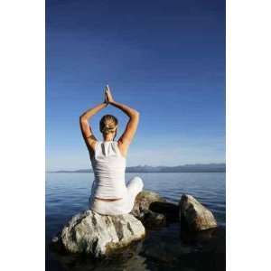  Mujer Meditando Al Lado De Un Lago   Peel and Stick Wall 