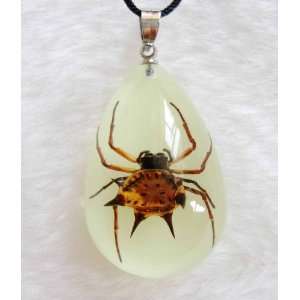  Necklace With Real Spiny Spider Lucite Pendant Glow In Dark 