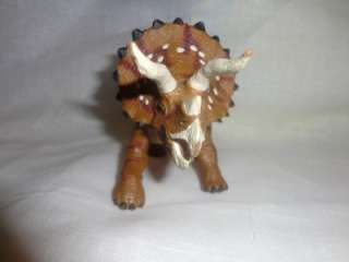 Jurassic Park III RE AK A TAK TRICERATOPS with ROARING Action 