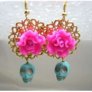   suagr skull Day of the dead turquoise skull earrings 
