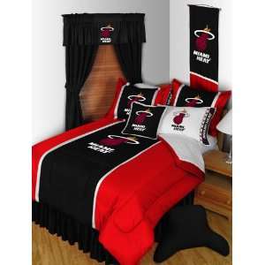   Quality Sidelines Comforter   Miami Heat NBA /Color Black Size Queen