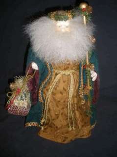   Santa Holiday Magic Ornate Vintage Figurine Golden Staff & Sak 14 EUC