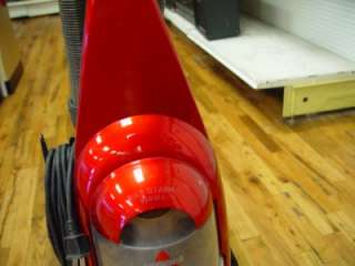 Bissell Cleanview II Bagless Vacuum Special Edition Red 011120002263 