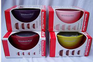 KitchenAid set of 4 different sized small Prep Bowls with Lids Hold 1 