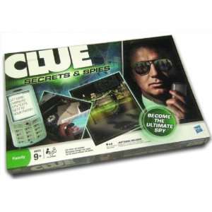  CLUE SECRETS AND SPIES (Great family game) Toys & Games