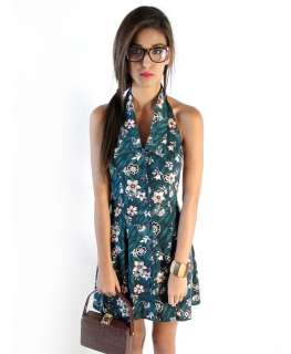 let everyone drool over you in this amazing vintage green floral dress 