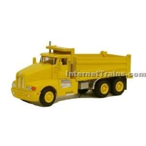  Model Power HO Scale Dump Truck   Unlettered Yellow Toys 