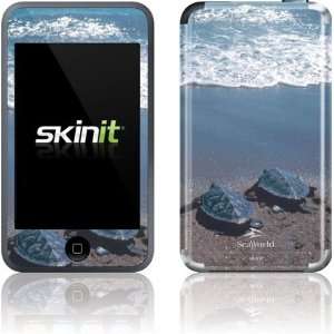  Skinit Turtles in Sand Vinyl Skin for iPod Touch (1st Gen 