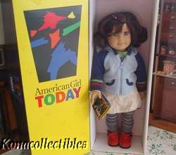 American Girl Lindsey Doll & Book LE 2002 Perfect  