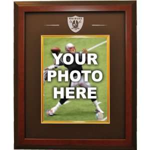  Caseworks Oakland Raiders Mahogany Cabinet Picture Frame 