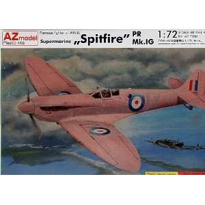   Spitfire PR Mk IG WWII Fighter (Plastic Models) Toys & Games