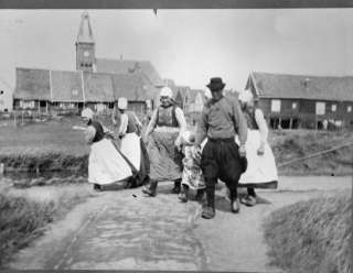 early 1900s photo Holland. Fisher folks of Maarkin  
