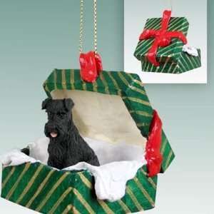   Green Gift Box Dog Ornament   Uncropped   Black