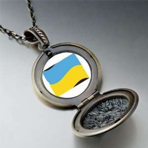  Pugster Ukraine Flag Pendant Necklace Pugster Jewelry