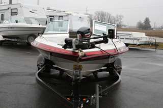 1993 Stratos Fish N ski Boat Bass Runabout 150 hp Evinrude Intruder 