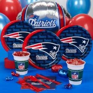  Costumes 191852 New England Patriots Standard Party Pack 