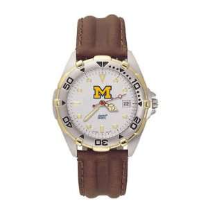  Michigan Wolverines Mens NCAA All Star Watch (Leather Band 