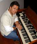 Mike Alonzo from www.alonzomusic playing his A 102 organ