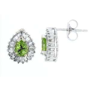  0.56Ct Pear Shaped Peridot Earring with Diamonds in 14Kt 