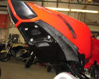 Ducati Streetfighter Carbon Heck unter Verkleidung NEU  