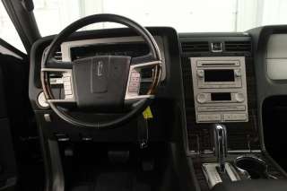 Lincoln  Navigator L 2WD in Lincoln   Motors