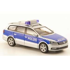 VW Passat Variant (B7), Polizei, Modellauto, Fertigmodell, Wiking 187 