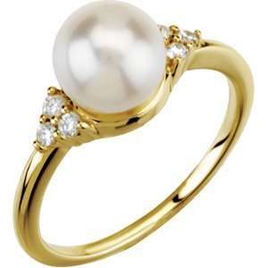  Freshwater Cultured White Pearl & Diamond Ring, 7.5 MM   8 