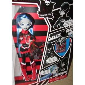   Monster High Ghoulia Yelps with Dead Fast  Toys & Games  