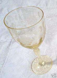 ANCHOR HOCKING CRYSTAL OPTIC LINES & GRAPES DESIGN 7 3/8 HIGH WINE 