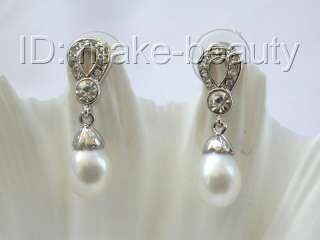 CLASSIC white freshwater pearls drip dangle earrings  
