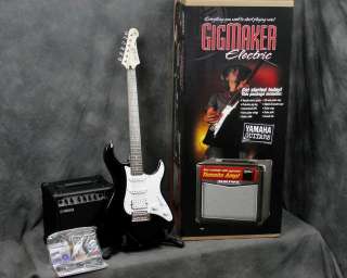 Yamaha GigMaker Electric Guitar Starter Kit w/Amp, Black Strat  