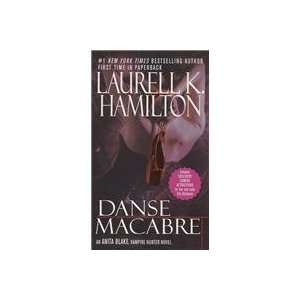 Danse Macabre (9780515142815) Laurell K. Hamilton Books