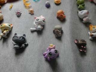 LITTLEST PET SHOP Lot 21 pets + WHIRL AROUND PLAYGROUND accessories 