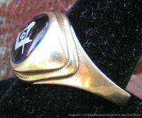 Vintage Mens 10k Yellow Gold Masonic Emblem Ring with Blue Spinel sz 