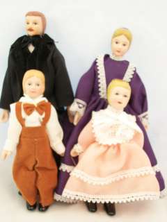 Victorian Porcelain Doll Family miniature 4pc 06821  