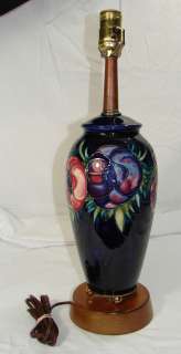 Superb Vintage Moorcroft Pottery ANEMONE Lamp, LARGE  