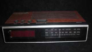 Vintage JC Penney Clock Radio Alarm Mo.l 680 3752 AM FM  