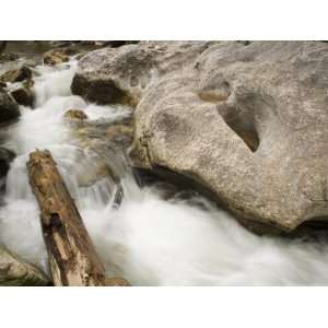  Mountain River Eroding Granite Bedock, New Hampshire, USA 