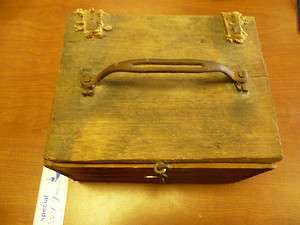 VINTAGE DOVETAILED WOODEN TACKLE BOX  